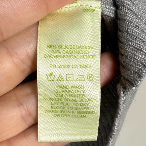 Sigrid Olsen Cashmere and‎ Silk Blend Gray Turtleneck Short Sleeve Sweater Top - Picture 3 of 4